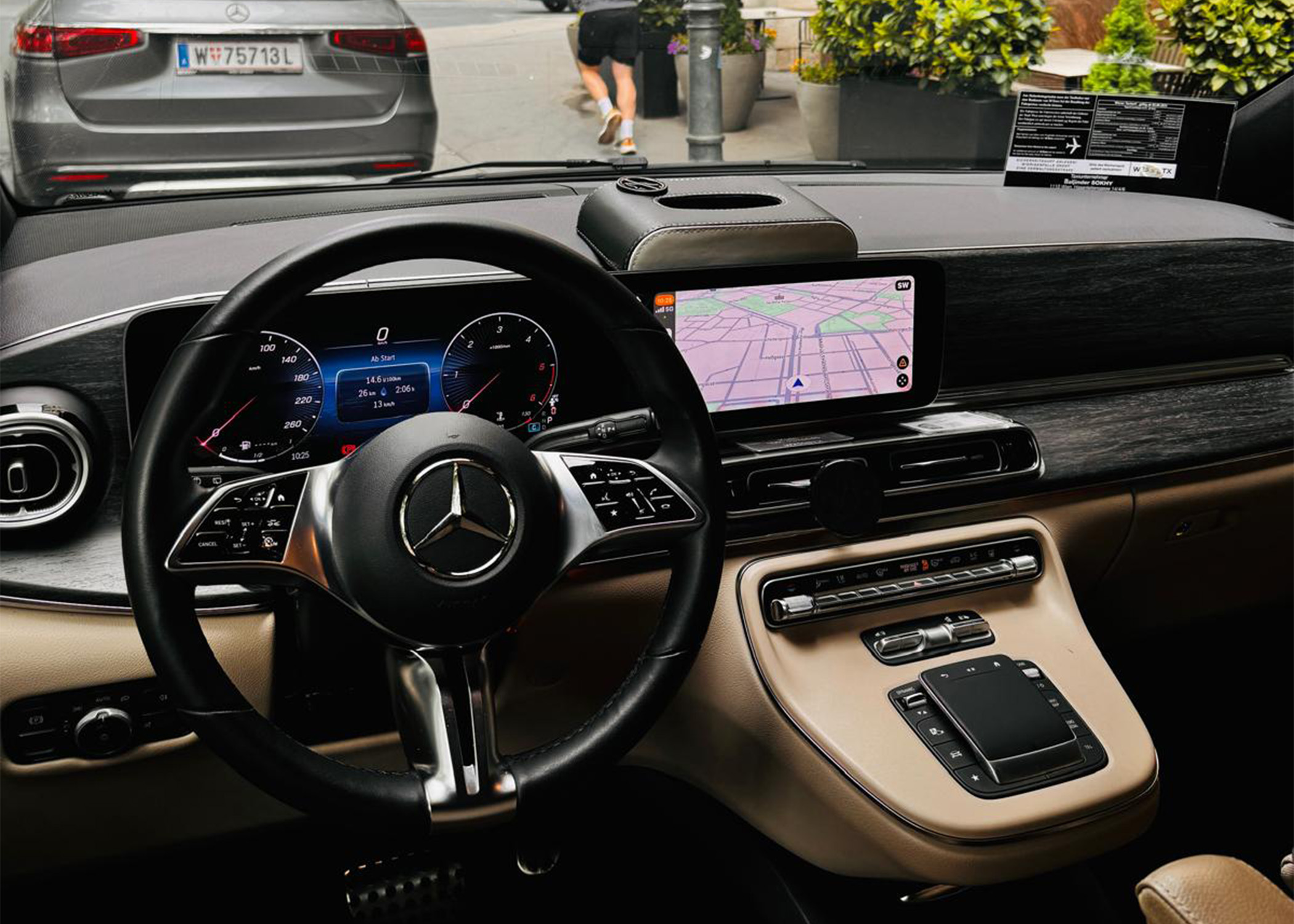 Mercedes V Klasse navigation system display
